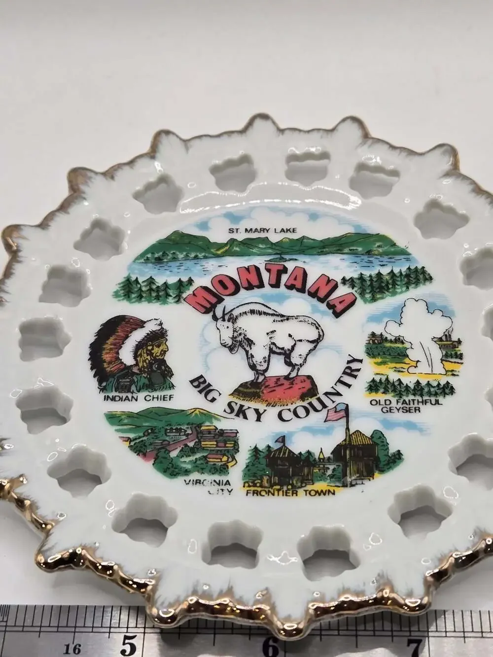 Vintage Montana Big Sky Country Souvenir Decorative Plate with Pierced Gold Trim